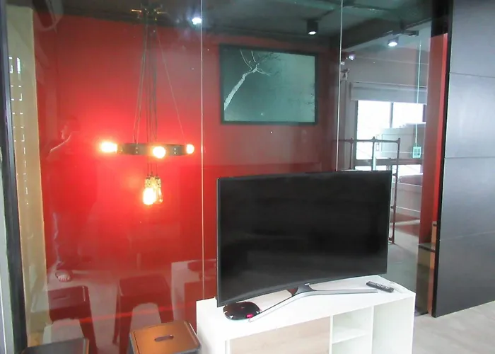 Charming Loft-style House Near Victory Monument, * Bangkok