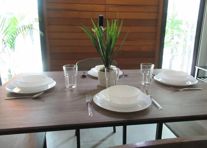Charming Loft-style House Near Victory Monument, Bangkok