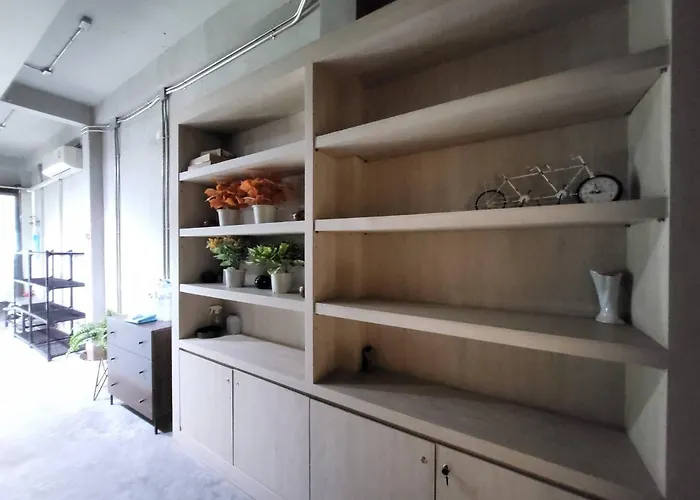 Charming Loft-style House Near Victory Monument, Holiday home